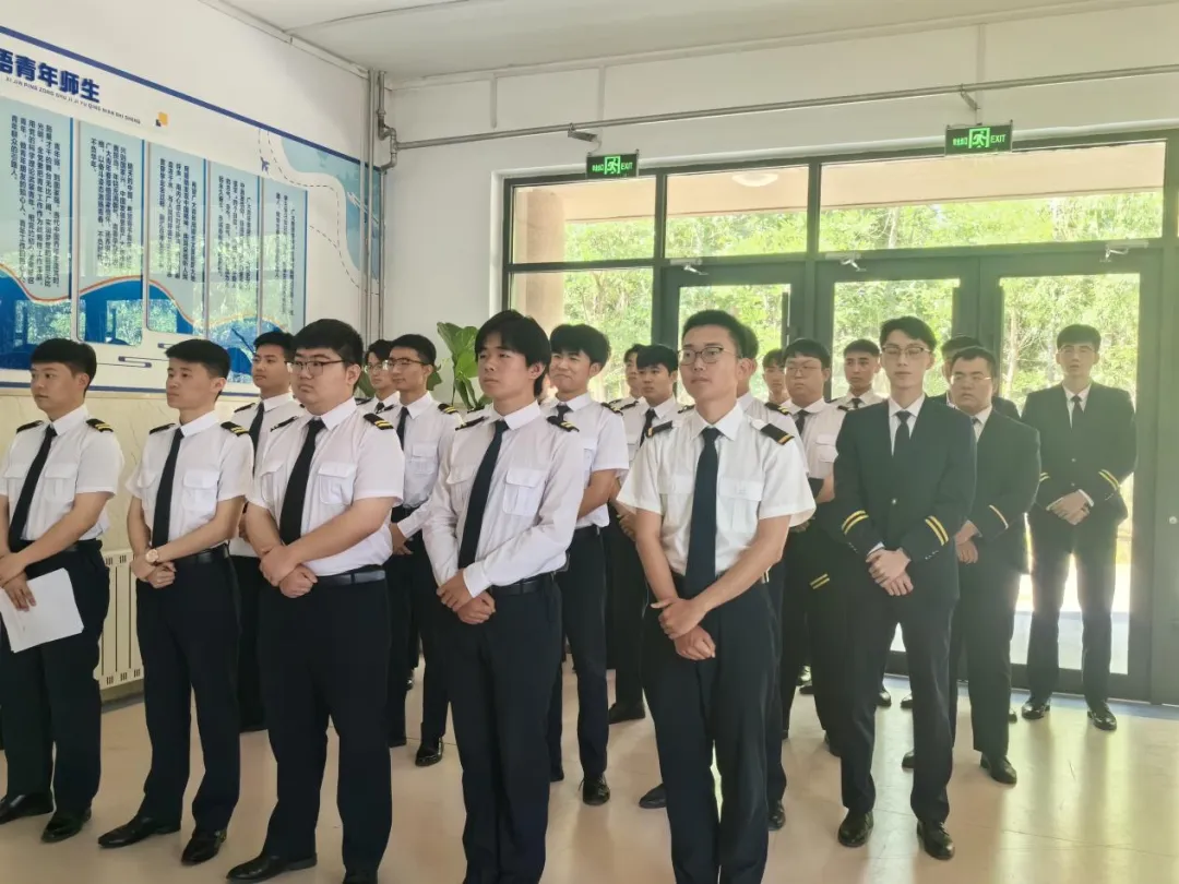 青岛胶东国际机场在 东营职业学院·航空学院举行专场招聘